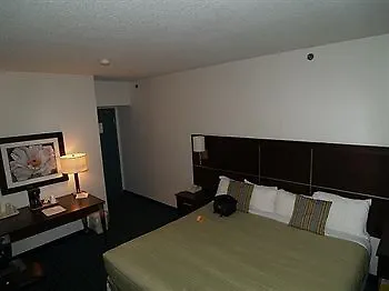 ***  Niagara Plaza Hotel By Fairbridge Canada