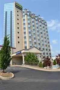 Niagara Plaza Hotel By Fairbridge 3*, Niagara Falls Canada