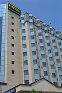 Niagara Plaza Hotel By Fairbridge  Niagara Falls