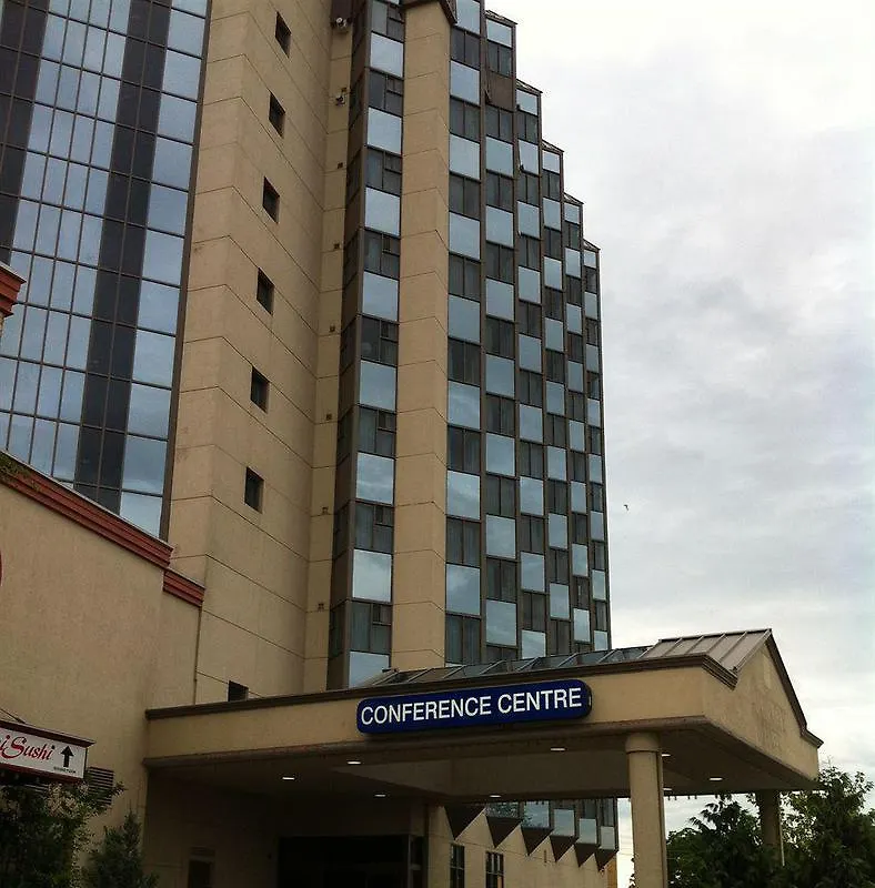 Niagara Plaza Hotel By Fairbridge